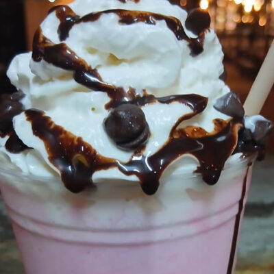 Billy Bob best hamburger Strawberry milkshake restaurant in Palma Central food truck park in Tulum Mexico