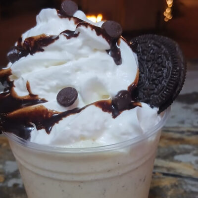 Billy Bob best hamburger M&M milkshake restaurant in Palma Central food truck park in Tulum Mexico